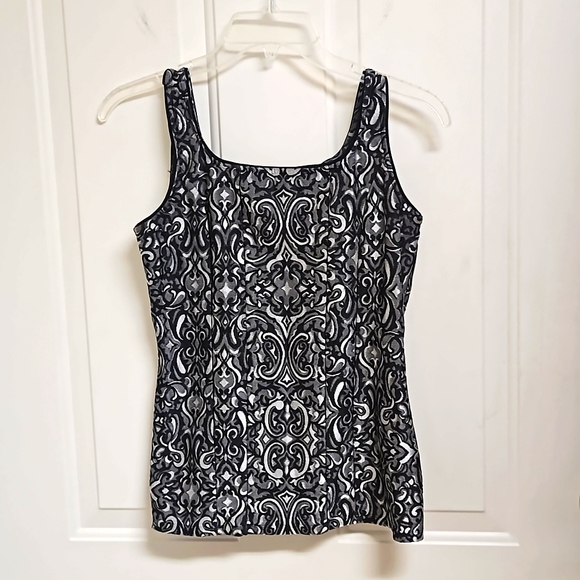 White House Black Market Tops - White House Black Market Jaquard Tank CorpCore OfficeSiren Boardroom